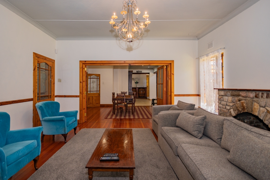 5 Bedroom Property for Sale in Langerug Western Cape